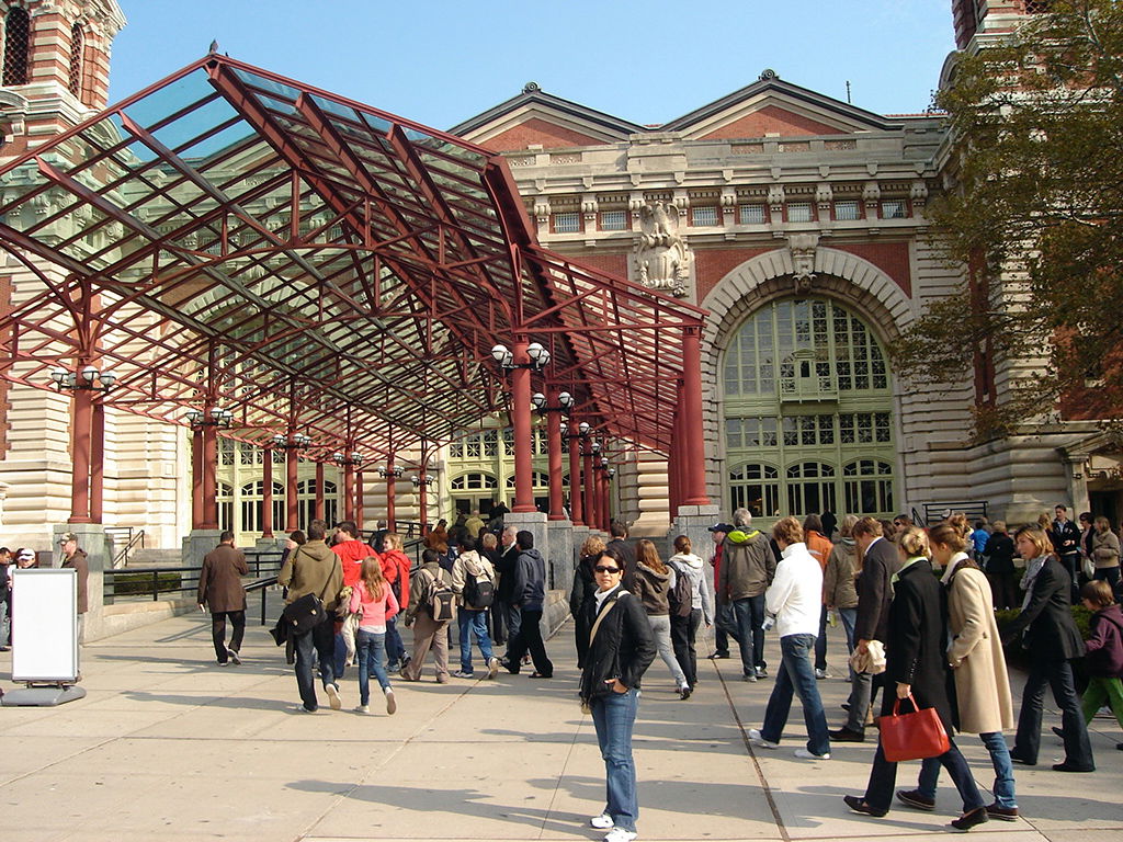 Museo de los Inmigrantes o de la Inmigración en Ellis Island, entrada al edificio. Foto de Jorge Hoare Madrid