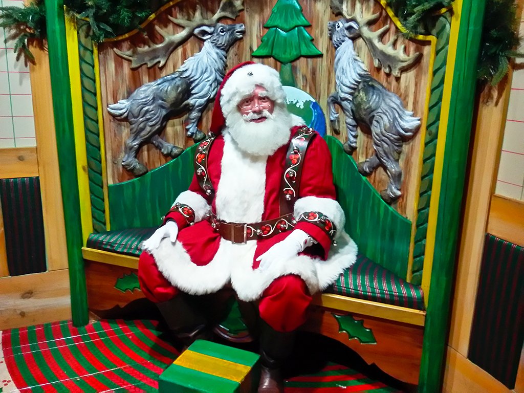 Santa Claus, Papa Noel o el Viejito Pascuero en Santaland en Macy's de Herald Square, Manhattan NY - Foto de AHM