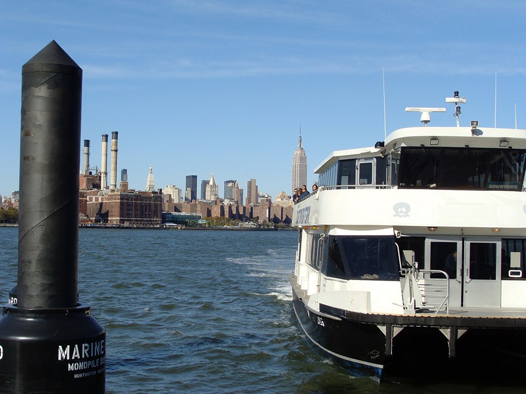 Muelle en Williamsburg Brooklyn del New York City Ferry - Foto de AHM