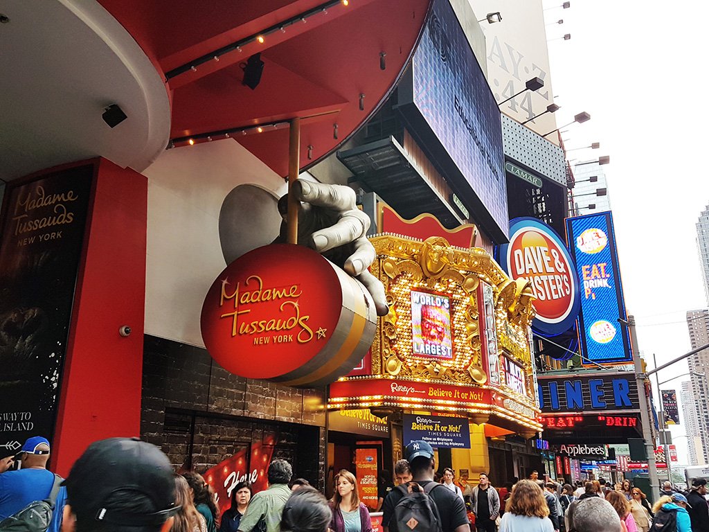 Entrada al Museo Madame Tussauds en Times Square, Manhattan - Foto de AHM