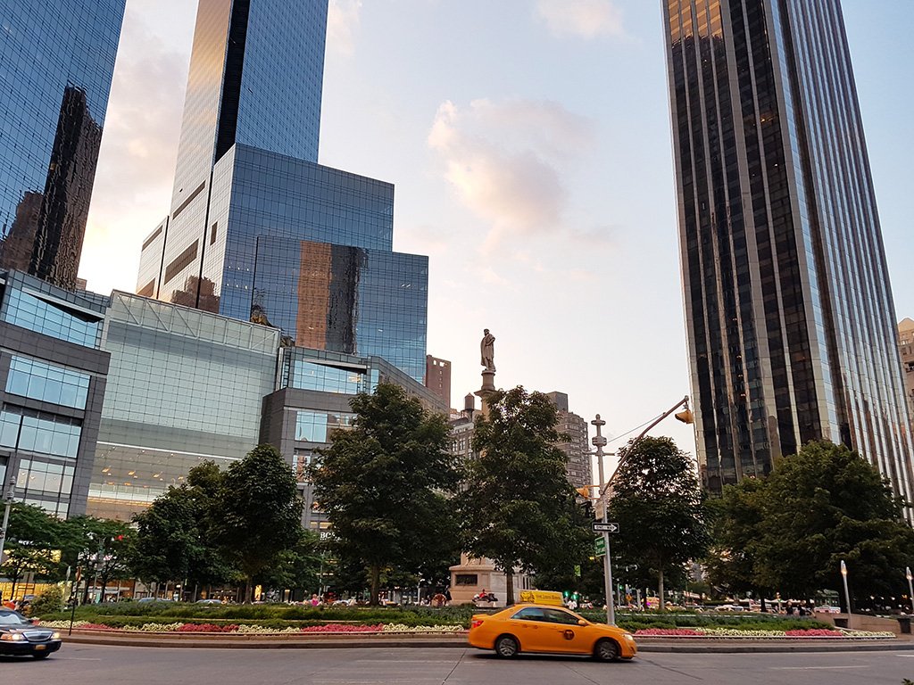 Columbus Circle y Time Warner Center en Manhattan. Marca la frontera entre Midtown West y el Upper East Side. Foto de Andrea Hoare Madrid