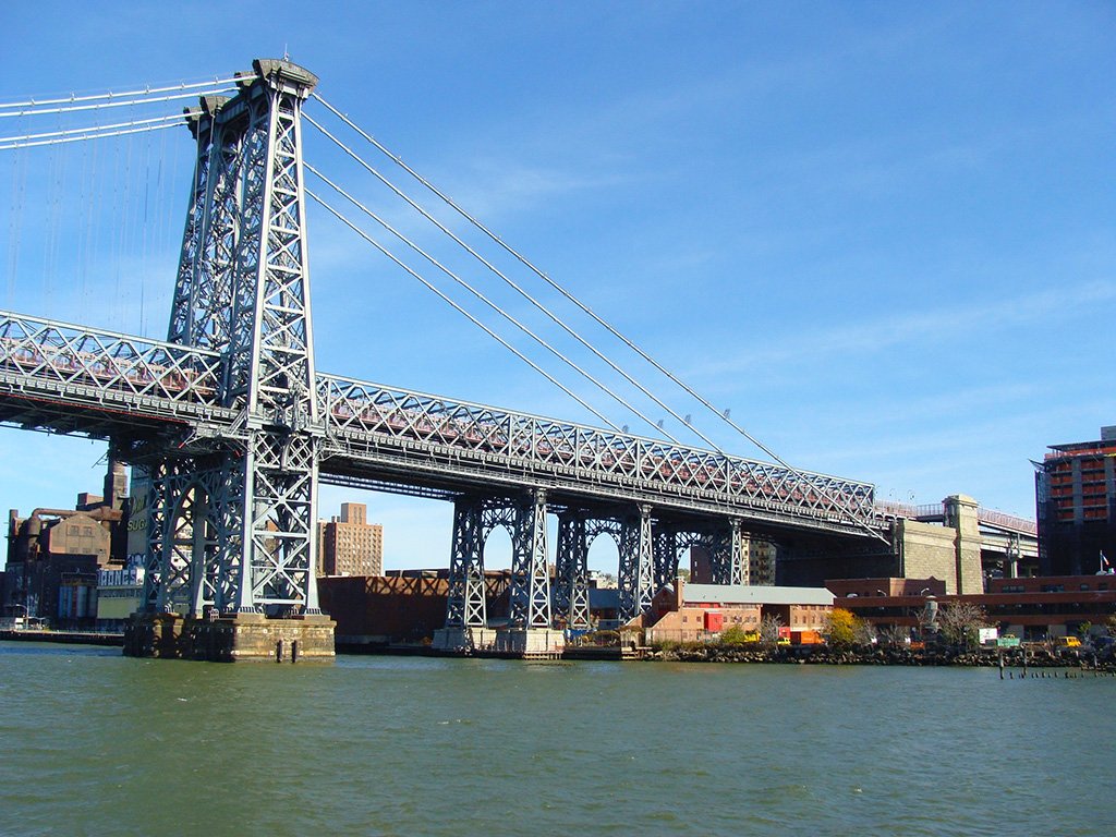Puente de Williamsburg visto desde el East River Ferry - Foto de AHM