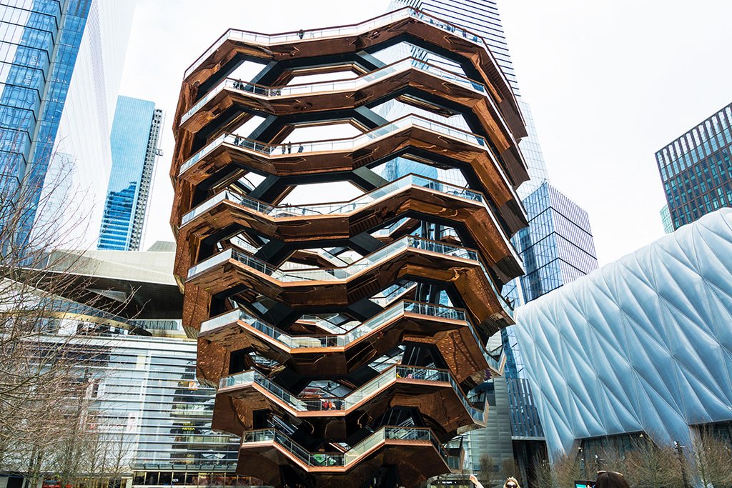 Panorámica de Hudson Yards, nuevo barrio de Midtown West Manhattan. Se ve la escultura The Vessel en el centro. Foto cortesía de María Fernanda Pellejero @mafepellejero