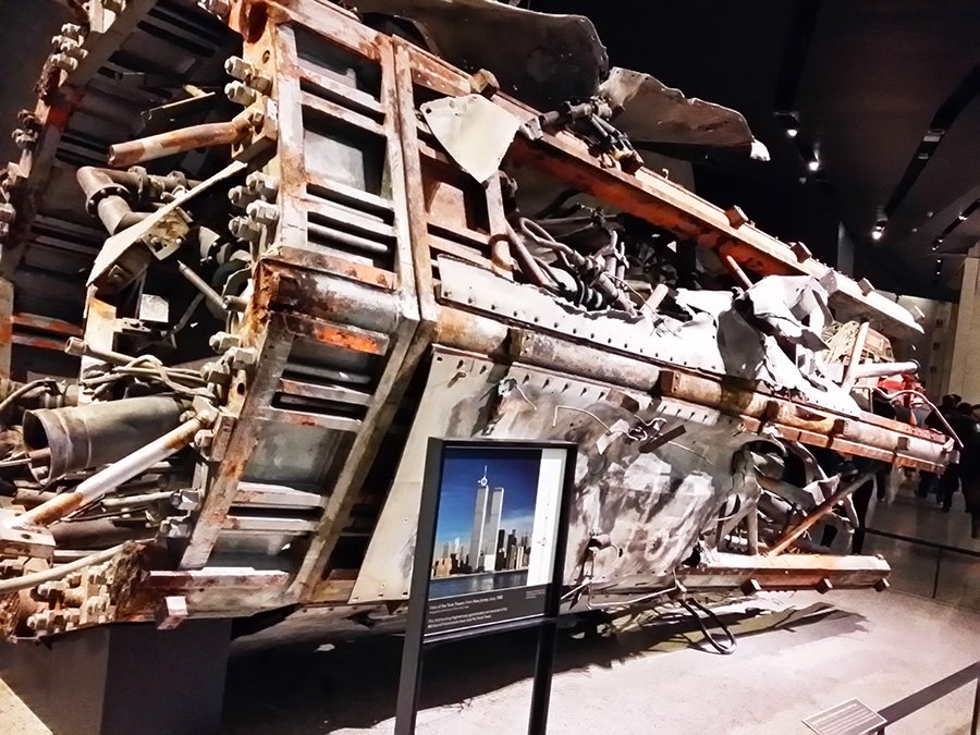 Fragmento de antena de la Torre Gemela Norte en el Museo Memorial del 9/11 - Foto de Andrea Hoare Madrid - Newyorkando
