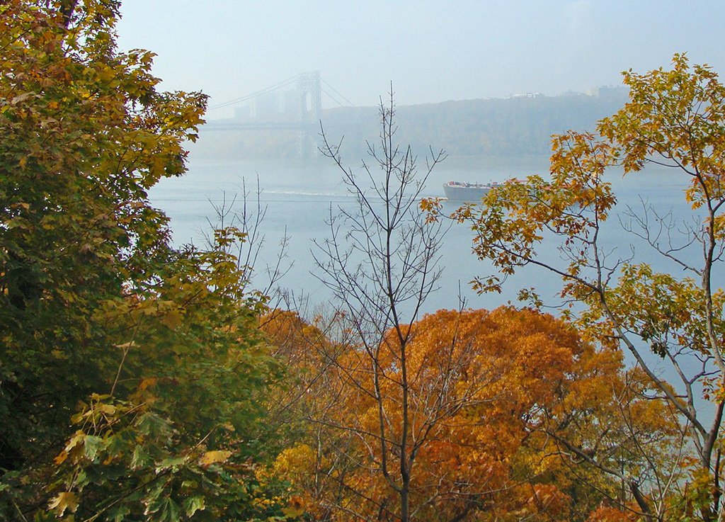 Vista del Río Hudson y el Puente George Washington desde el Fort Tyron Park - Foto de AHM