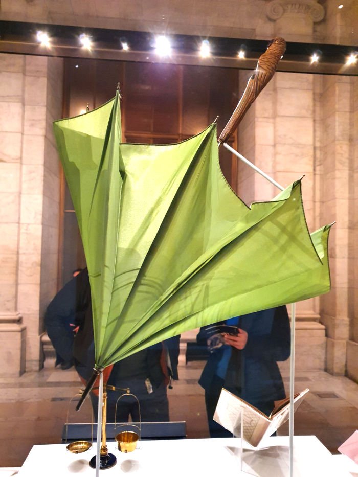 paraguas de P. L. Travers, autora de Mary Poppins. Expuesto en la Exhibición de Tesoros de la Biblioteca - Foto de Andrea Hoare Madrid