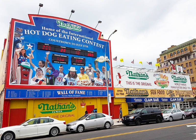 Wall of fame del Hot Dogs Easting Contest de Nathans en Brooklyn - Foto de AHM