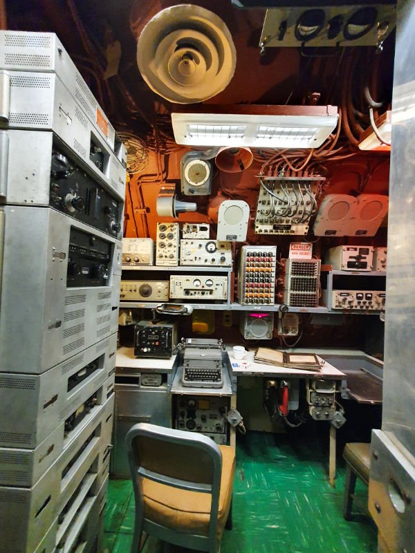 Sala de controles al interior del Submarino Growler - Foto de Andrea Hoare Madrid