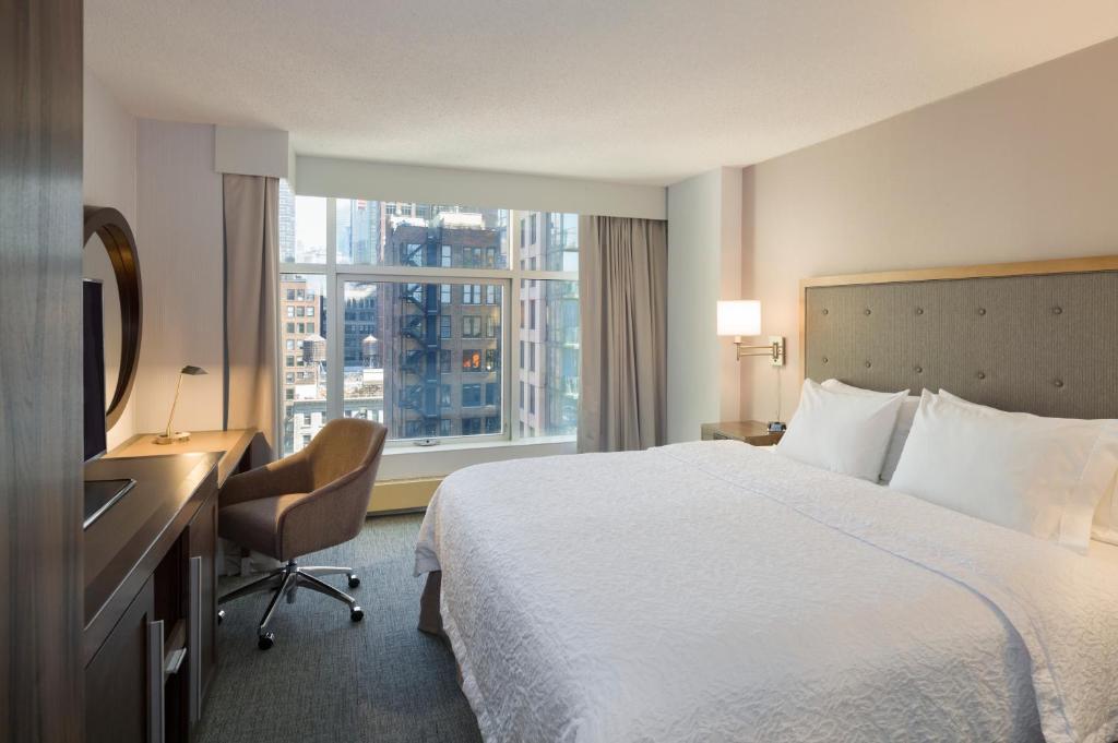 5. Hampton Inn Manhattan Chelsea